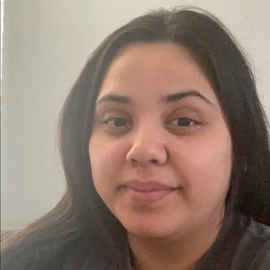 Meet your Posher, Claudia